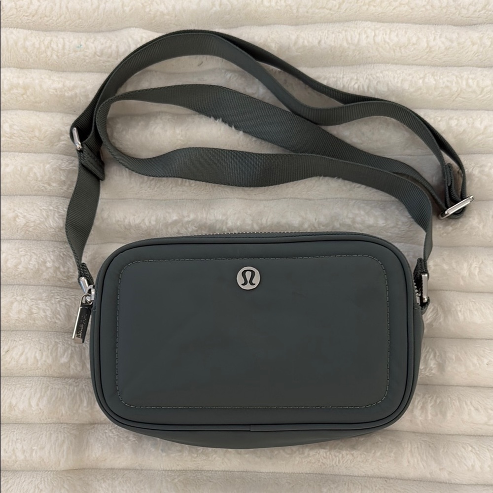 Lululemon Athletica Sage Green Camera Bag